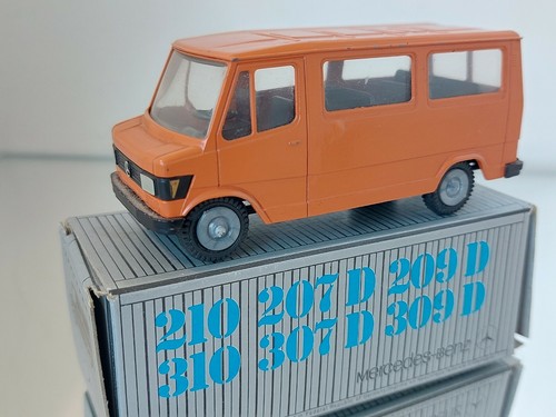 Conrad 3063 mercedes - mercedes, 207d