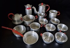 Vintage Alu Puppen Kochgeschirr * Puppenküche * Töpfe Milchkanne Teekessel u.a *