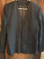 Blazer zweireihig schwarz mit zwei Taschen vorne ohne Kragen