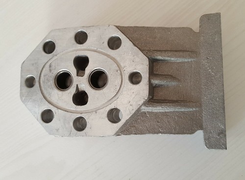 Ölpumpendeckel