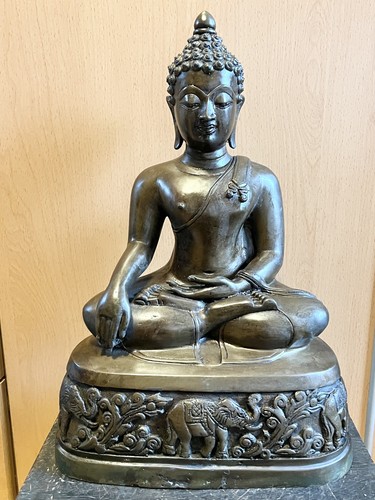 Massive bronze buddha statue - bronze,