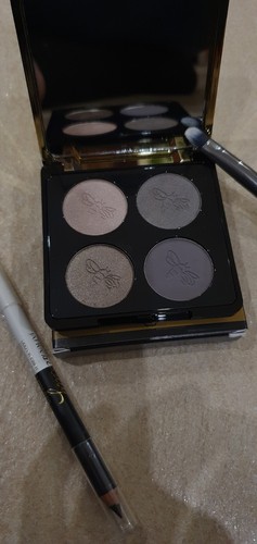 Jafra eye make set - up,