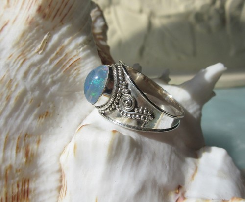 Ring äthiopischer opal - Ω,