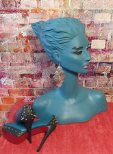 Schaufensterpuppe - Alte-Atelier Büste im g. gebr. Zustand zum Schnäppchenpreis!