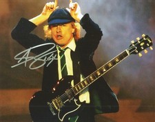 Autogramm-Großfoto (20x25) "Angus YOUNG" (AC/DC) - Repro