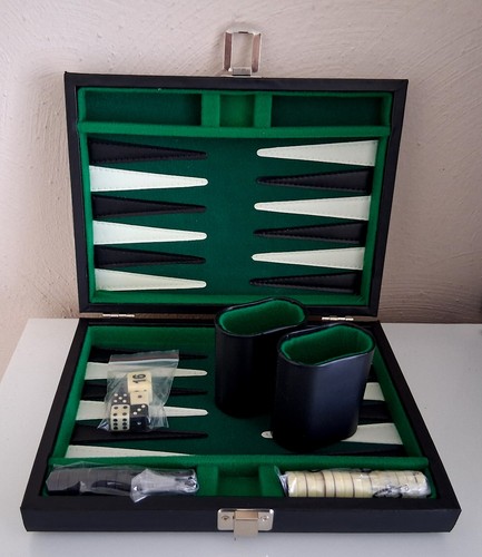Backgammon brettspiel set - backgammon,
