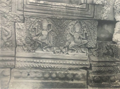 Angkor thom wat apsara - thom,