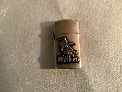 Marlboro feuerzeug mit - marlboro, motiv