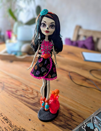 Monster high puppe skelita - monster,