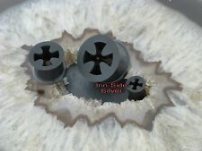 Weicher Silikontunnel Ohrpiercing Tunnel SCHWARZ EK Eisernes Kreuz Ohrschmuck