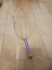 Metall Kopfmassage Kopfkrauler Kopf Massage Spinne Holzknauf Relax TROPPA lachs