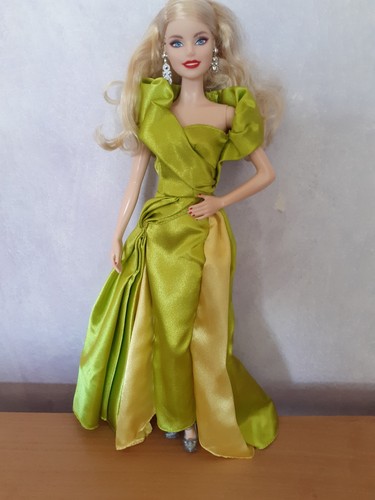 2019 holiday barbie doll - barbie, in