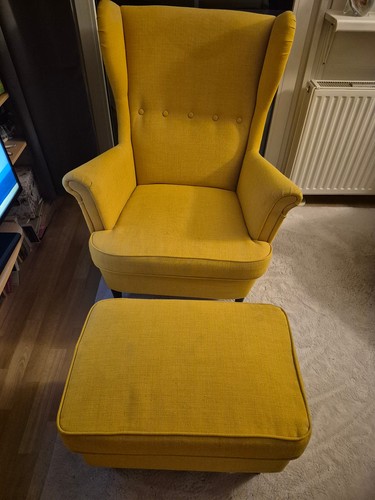 Gelber ohrensessel mit hocker - gelber,