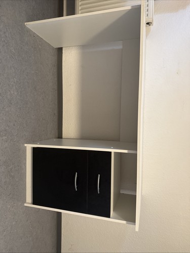 Schreibtisch