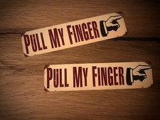 2x Spass Aufkleber Pups Furz