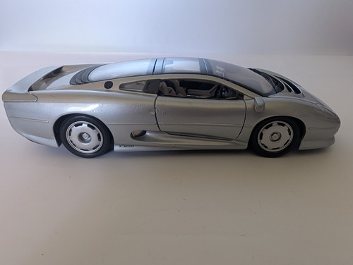 Jaguar xj220 1992 marke - 1:18,
