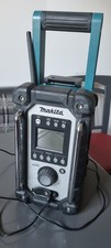 Baustellenradio MAKITA BMR 102, UKW und Kurzwelle (FM/AM) ohne AKKU mit Netzteil