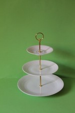 zauberhafte dreistöckige Etagere Teller Hutschenreuther Apart Weiss 102430