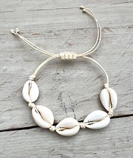 Boho Hippie Ibiza Armband Muschelarmband Muscheln Kauri Surf Kaurimuschel beige