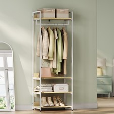 Kleiderständer mit Regal