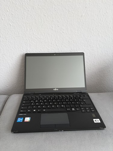 Fujitsu lifebook u9311x - fujitsu,