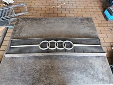 Audi 100 C1 803853651B Grill
