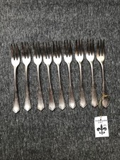 9 alte Kuchengabeln, gepunzt