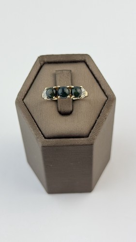 Schwarzer opal und diamant - opal,