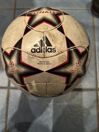 Adidas fußball matchball - adidas,