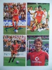 4 x Bayern München original signiert  Autogrammkarten 80er Jahre  (158)