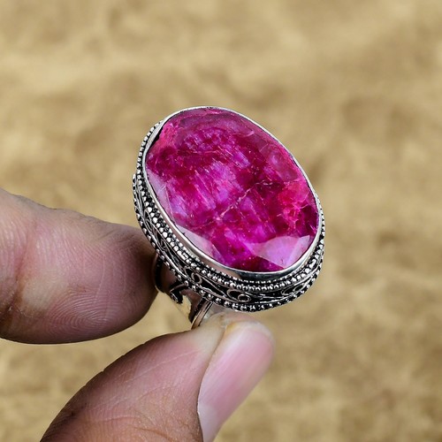 Roter kaschmir rubin edelstein - roter,