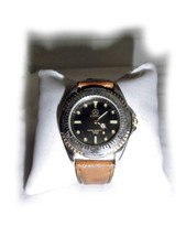 Große Armbanduhr von Mercedes