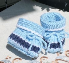 Babyschuhe gestrickt gehäkelt