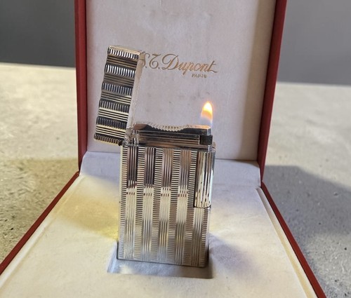 Dupont ligne 1 - s.t., feuerzeug
