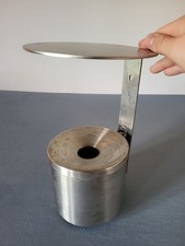 Aschenbecher Edelstahl mit Klappdeckel – Wandhalterung, robust, gebraucht