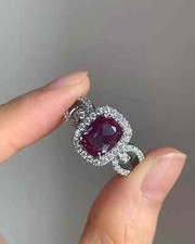 4,41 ct gepolsterter