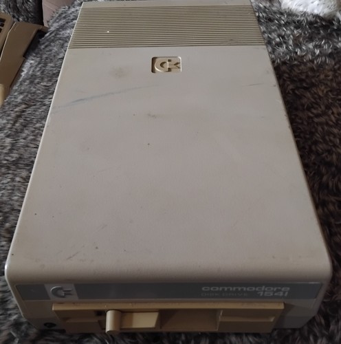 Commodore 1541 floppy 4 - ,