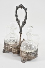 N92Q69- Messing Menage Set mit 4x Glas Einsatz um 1900 