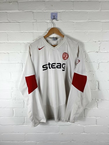 Nike rot weiss - essen, 2004/05