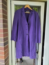 White Label ~ violetter