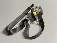 Sicherheitsgurt vorne links