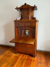 ::HERRSCHAFTLICHER SEKRETÄR