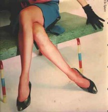 T-Square 脚線美の誘惑