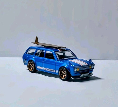 Hotwheels premium datsun - premium,