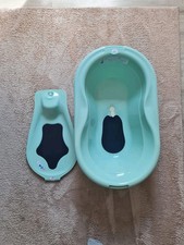 Babybadewanne mit Neugeboreneneinsatz