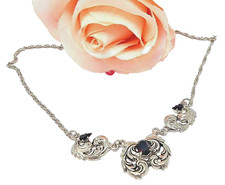 wunderbares Art Deco Granat