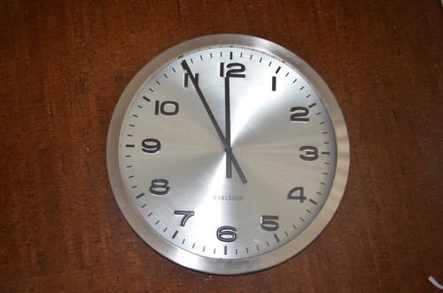Große wanduhr karlsson 51 - ,