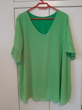 zauberhafte Bluse in wundervollem Grün Gr. 48/50 Made in Italy