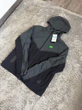 Nike Tech Woven Windrunner