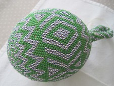 Straußenei mit Perlen ummantelt (Ostafrika)